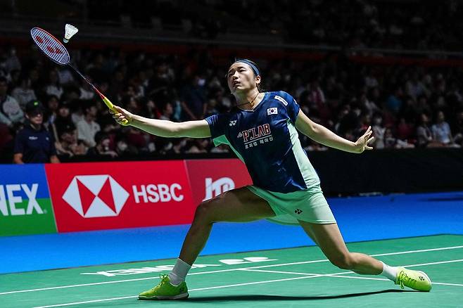 군지의 기세를 가볍게 누른 ‘셔틀콕 여제’ 43분 만에 2-0 완승···일본오픈 결승행, ‘왕즈이 나와!’