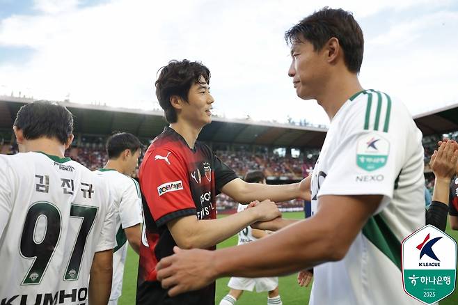 기성용, 포항 데뷔전서 '스승 포옛' 전북에 2-3 대역전패…전북은 공식전 '21G 무패행진'[현장리뷰]