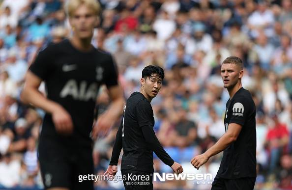 ‘손흥민 45분+양민혁 결장’ 토트넘, 레딩과 첫 평가전 2-0 승리