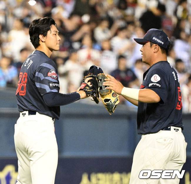 ‘미쳤다’ ERA 13.50→1.21…어떻게 ‘언터처블’ 155km 파이어볼러로 변신했을까