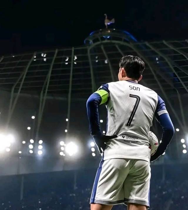 ‘英 독점’ 손흥민 부진 이유 있었네! 토트넘, 적절한 제안 오면 이적 막지 않아…“토트넘, 손흥민 매각 준비 완료”