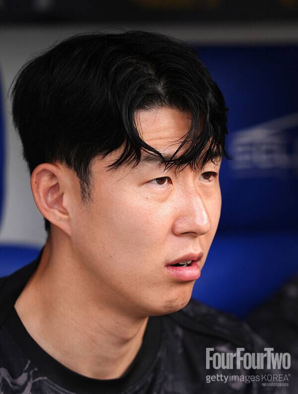 충격! ‘최저 평점’ 손흥민, 부진 끝에 결국 ‘이적 허용’ 통보 받아...“측면 공격 옵션 多→손흥민 입지 불확실”