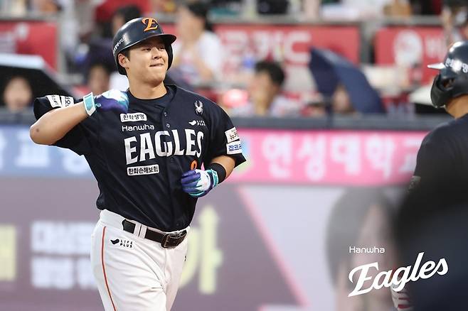 한화 4번 타자, 30홈런 100타점 페이스에도 자책