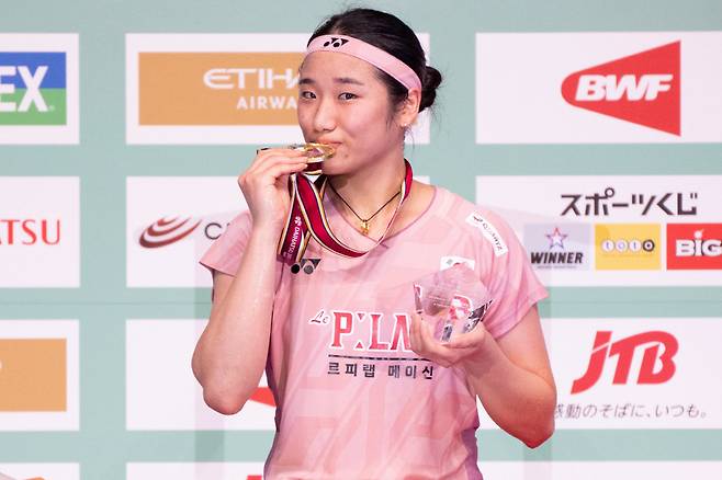 '퍼펙트 우승' 안세영, 일본오픈 제패 시즌 6번째 우승 달성했다…왕즈이와 5번째 대결 전승 '왕즈이 킬러' 입증