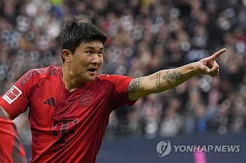 韓 축구 초대형 경사! 김민재 드디어 EPL 간다…첼시·토트넘 관심→교통정리 뒤 이적 급물살
