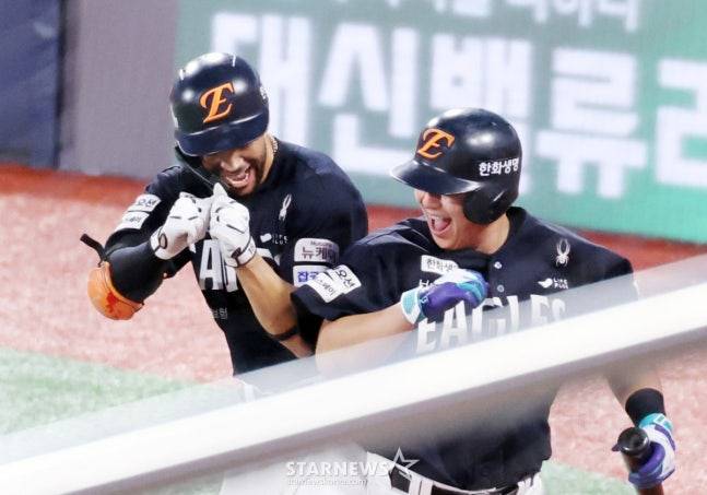 한화 또 이겼다! 파죽의 9연승, 리베라토 투런+채은성 만루포→류현진 6승... KT 10-0 제압 [수원 현장리뷰]