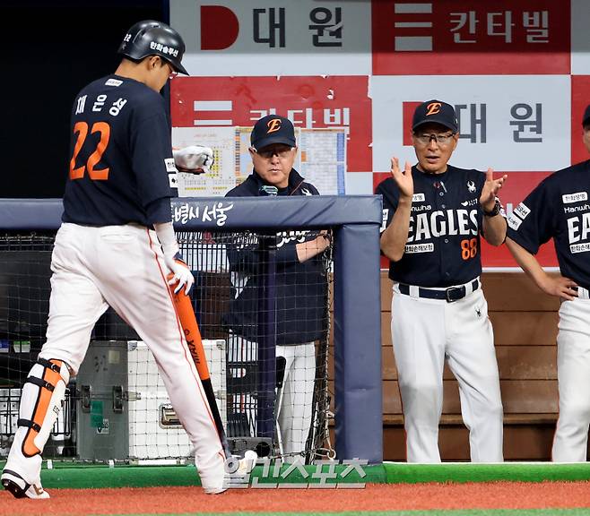 10득점으로 파죽의 9연승, 한화 김경문 감독