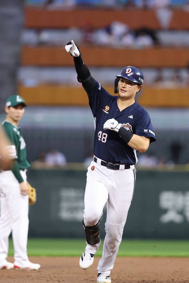 와 '179.5㎞' 괴물이 나타났다! KBO 지각변동 일어나나, 홈런 치고도 수해 이재민부터 챙기다니 '마음씨도 완벽하네'