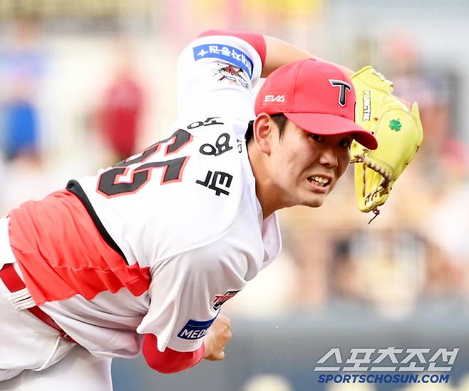 'ERA 0.66 신인' 왜 후반기 KIA의 핵심인가…13억 외국인 공백 사실상 채우다니