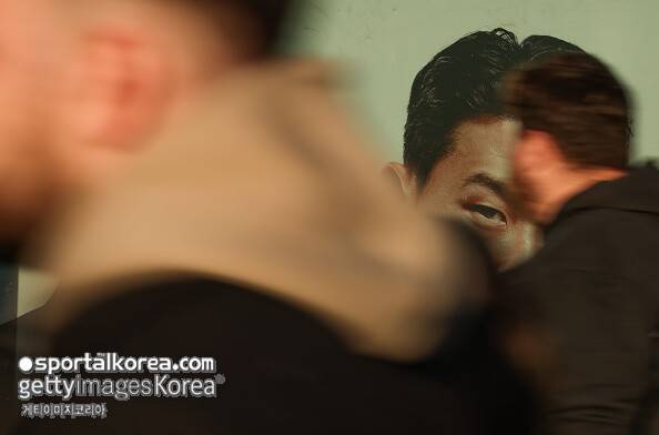 '韓 축구 대형 악재' 손흥민, 레딩전 부진 후 방출 통보…프랑크는