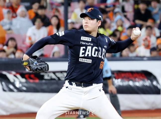 '개인 타이틀 없어도 괜찮다' 한화 1위 이끈 좌완 영건