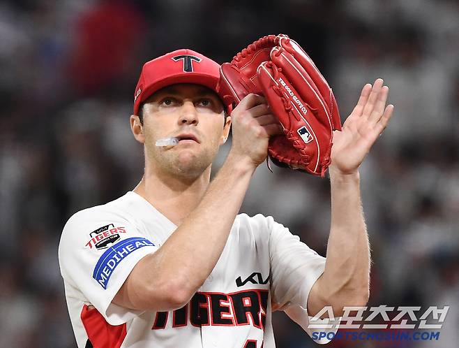 '비가 만든 운명.' 전반기 단 1번 등판이 아쉬웠던(?) '무패의 킬러' 2위 잡으러 간다. 네일 LG전 선발 등판[SC 포커스]