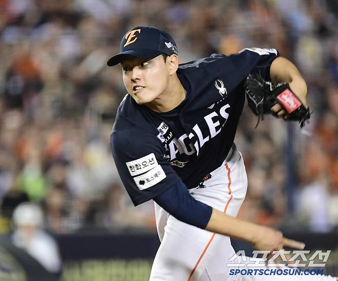 절대 1강 최강 한화, 9회말 아찔했다! 12연승+10연승 → 두산 제물 삼아 '40년 묵은 진기록' 깨웠다