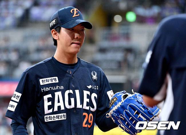 78억 FA 제치고 5선발 쟁취…‘전체 1순위’ 특급 좌완 감격, “한화 선발진 들어가는 게 꿈이었다” [오!쎈 인터뷰]