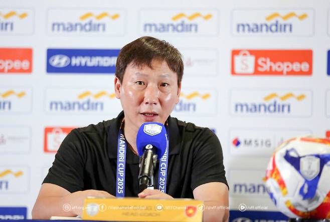 '베트남 신드롬' 김상식, 박항서도 못한 업적 보인다!...AFF U-23 챔피언십 준결승 안착 '우승까지 2걸음'