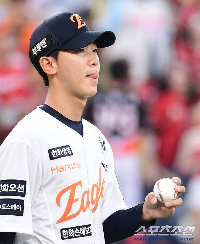 이게 무슨 일이야?! 한화 11연승 먹구름! → 선발 황준서 1회부터 주저앉았다.. 케이브-양의지-박준순 홈런 3방 쾅쾅쾅!
