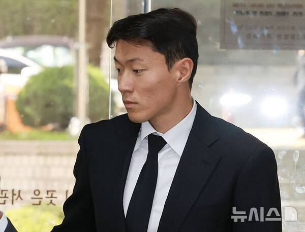 대굴욕! '불법 촬영 혐의' 황의조, 끝내 울먹...