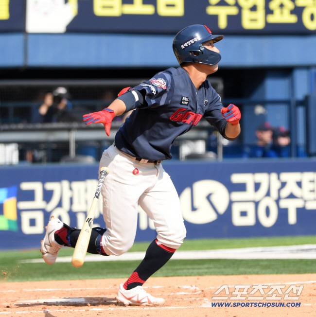 '연봉 50% 삭감' 굴욕 이겨낼까? 잊혀졌던 50억 FA 부활 예고 → 2G 연속 무력시위…비난 딛고 화려한 복귀 정조준 [SC포커스]