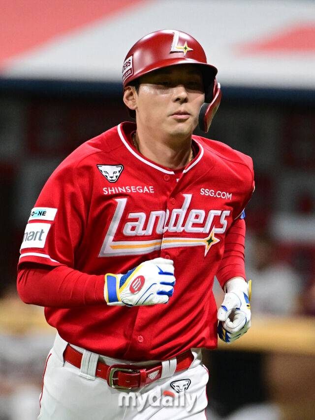 '이럴 수가' KBO 209홈런 거포, 투혼의 다이빙→어깨 통증→검진→2군행…