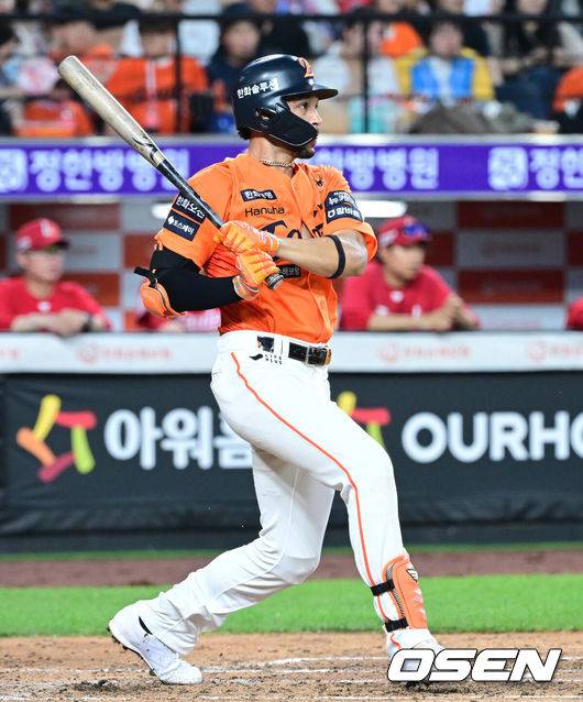 '7이닝 10K 무실점' 대전 예수 부활투, 대전 홈에서 초극강 한화…SSG 꺾고 1위 질주 [대전 리뷰]