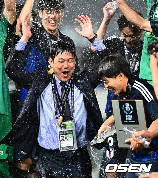 “정말 한일전 맞나? 충격 받아” 日기자도 한국축구 투지실종 지적...이러니까 한일전 3연패 하지