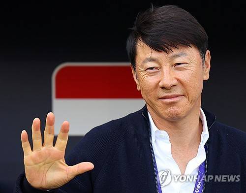 왜 신태용 걸고 넘어져? 날벼락!…태국 팬