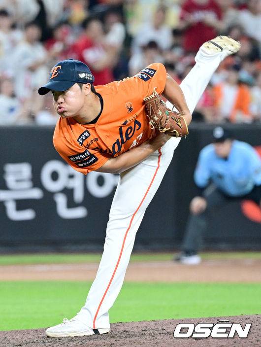류현진을 왜 1이닝 만에 뺐나, 김경문 감독