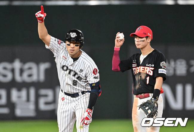 '승승승승승' 롯데 미쳤다! 전준우 4안타+8회 결승타 폭발!...'패패패패패패' KIA, 조상우 또 무너지고 6연패 대충격 [부산 리뷰]