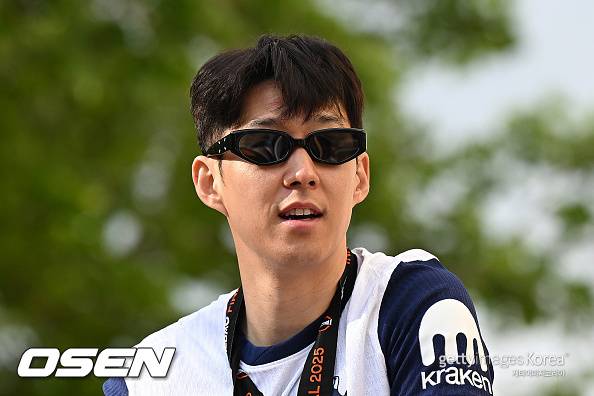 “한국팬들 손흥민 이적하면 모두 토트넘 떠난다” 토트넘 최대 1163억 원 잃는다