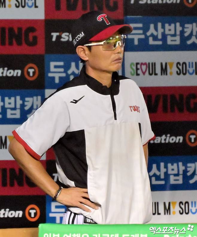 염갈량 대분노! 7연승 좌절+한화 추격 실패…LG, '13번 견제' 논란 진화→정작 '송찬의 견제사' 찬물 왜 이러나 [잠실 현장]