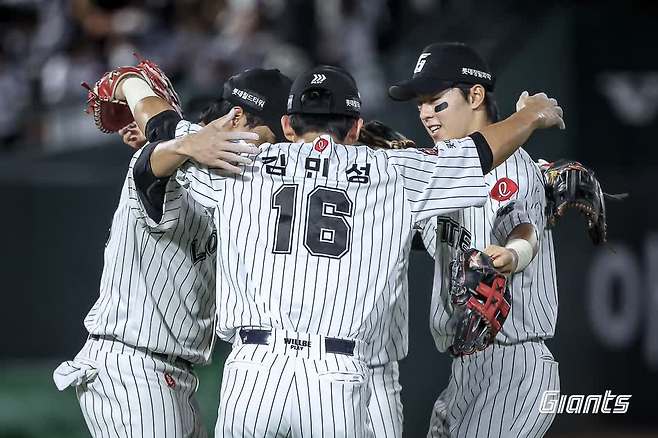 'KIA 제물로 5연승' 롯데, 캡틴 활약에 명장도 극찬!…