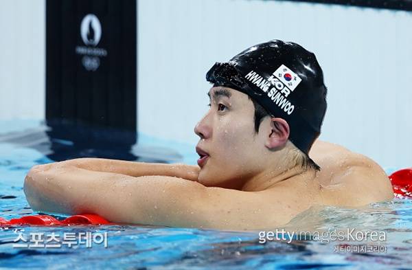 황선우, 세계수영선수권 男자유형 200m 예선 8위…준결승 안착