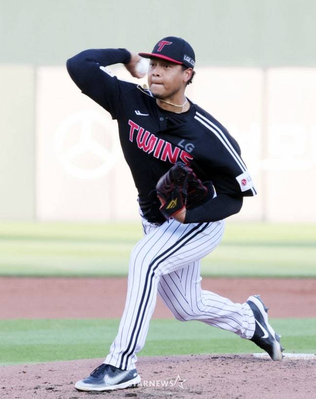 '1위와 3G 차' LG 결단 언제쯤, '3볼넷 기본' 18억 외인... 5이닝조차 버겁다