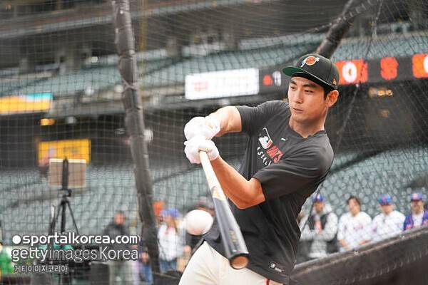 '2안타→3안타→무안타' 이정후 타순 다시 바뀌었다, 5번 타자-중견수로 출격…'MLB 데뷔전' 유망주 도우미 될까 [SF 라인업]