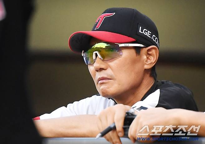 한화 2G차 추격 기회 날린 황당 주루사...염경엽 감독