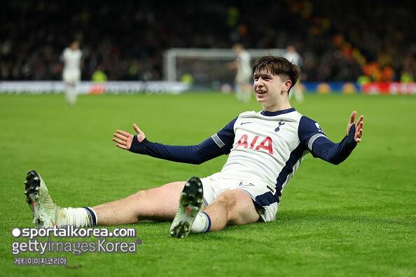 韓 축구 초대박! 양민혁, 1군 경쟁서 '07년생 특급' 무어 제쳤다…