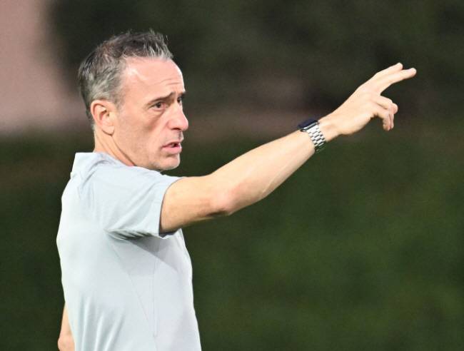 양심 없다! 14억 좌절시킨 中 축구, 상상도 못한 주장...