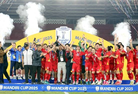 '김상식 매직' 초대박→박항서도 못한 베트남 축구 새 역사 달성…인니 꺾고 동남아 U-23 3연패 달성