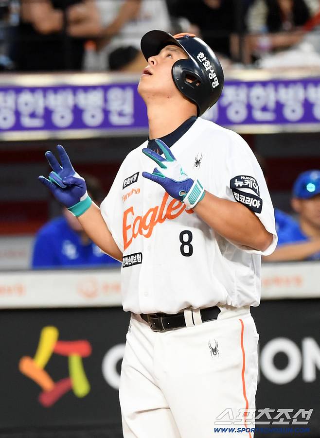 몬스터월 두 번 넘겼다! 에이스도 돌아왔다…선두 한화의 힘 보여줬다! 삼성 잡고 3연패 탈출 [대전 리뷰]