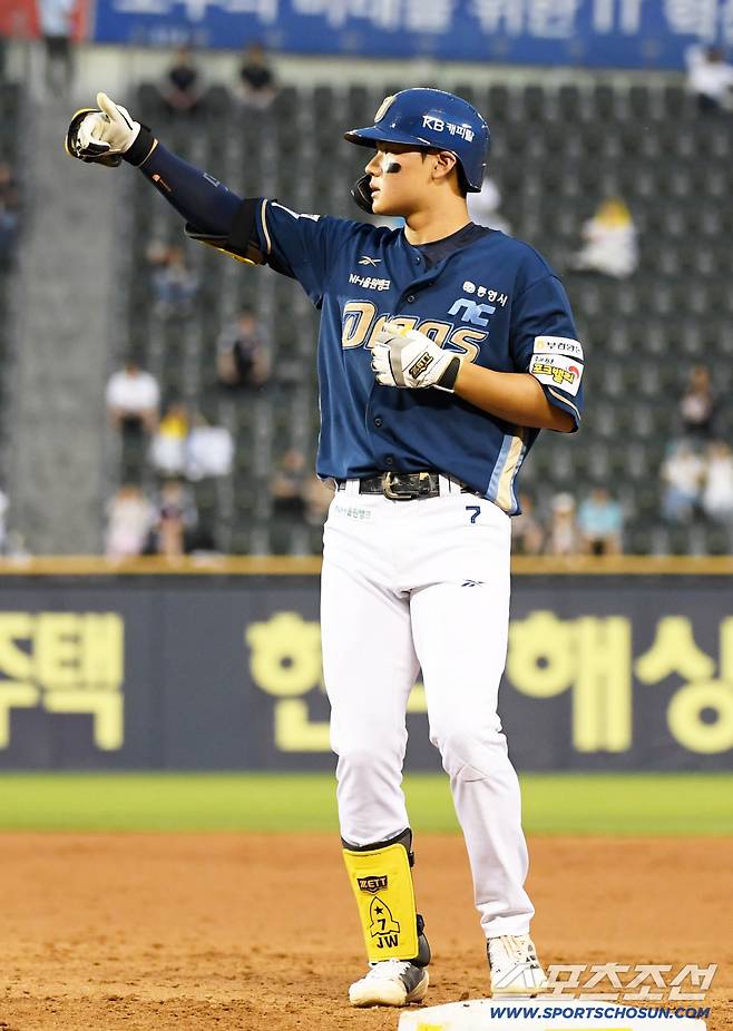 44년간 단 6명... 2루,3루,홈 도루 성공. 역사적 진기록 쓴 국대 유격수