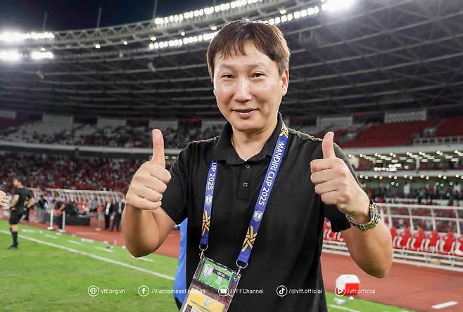 '韓 명장' 신태용 내쫓고 후회하고 있어요...