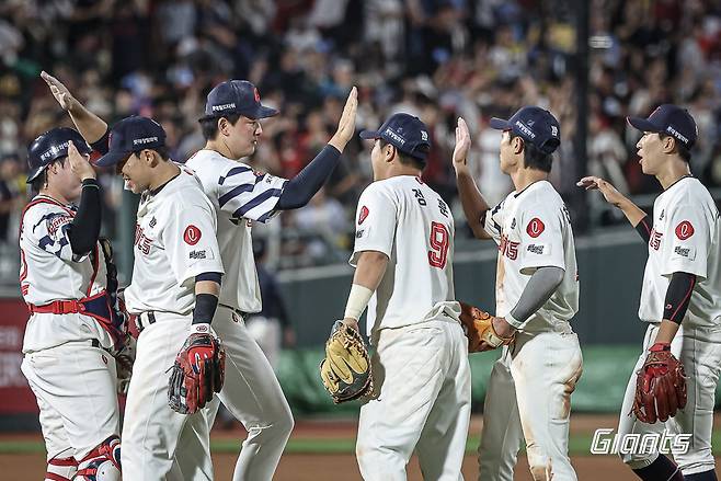 키움보다 20개 적은 홈런 꼴찌, 그러나 득점 3위…그래서 더 흥미로운 롯데의 ‘TOP3’ [SD 베이스볼 브레이크]