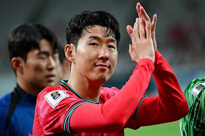손흥민, 토트넘 10년 만에 이런 적은 처음...예상 선발 명단 전격 제외 '양민혁도 없다'