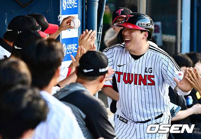 ‘손아섭 품은’ 한화와 2G차 유지! LG, '강백호 투수 등판' KT 18-0 꺾고 시리즈 싹쓸이…문보경 5안타 7타점+송승기 9승 [잠실 리뷰]