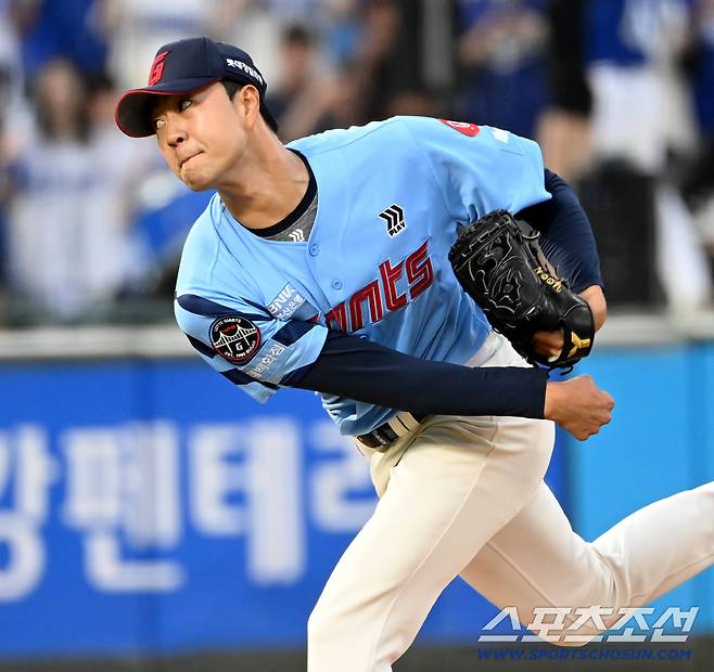 7년연속 KS 명장의 단기전 '몰빵 야구' 진짜였다. 4점차에 최준용 정철원 연속 등판. NC 흐름 끊었다[부산 현장]