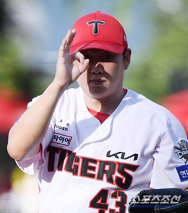 '은퇴했으면 어쩔 뻔했나' 위기의 KIA 이 선수가 구할 줄이야…올러 와도 못 뺀다