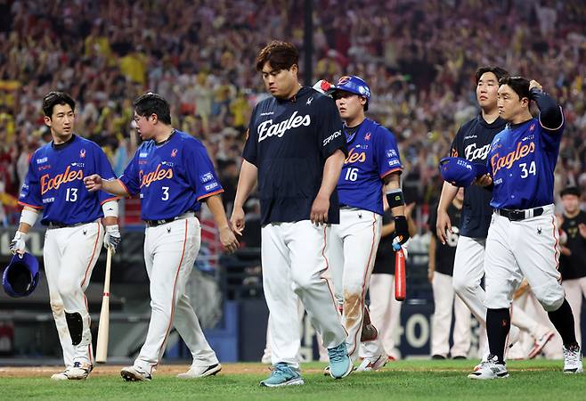‘1위 중압감’ 한화 또 ‘위기’, LG가 도무지 지지 않는다…‘판’이 다시 뒤집힌다 [SS포커스]