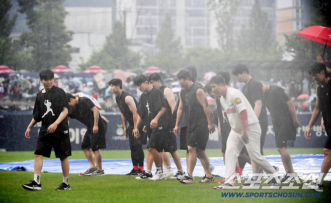 [공식발표] '김도영 보자' 매진이었는데, 광주 한화-KIA전 우천 취소