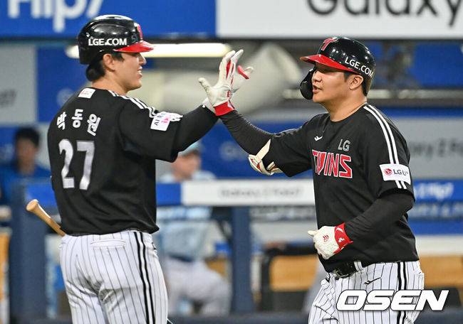 'LG가 60승 선착. 한화 0.5경기 따라 붙다' 홈런 5방 공방전→오지환 결승포→LG, 삼성에 3-2 승리...삼성 4연패 수렁 [대구 리뷰]