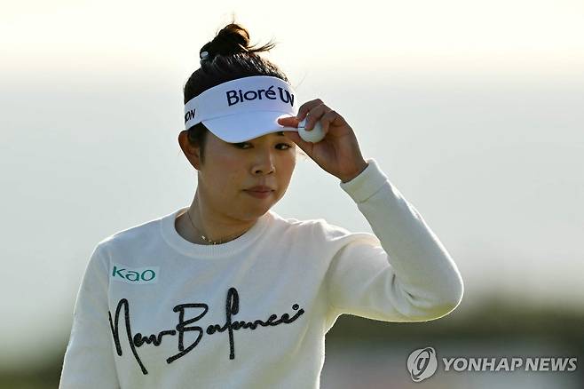 김아림, AIG 여자오픈 3R 1타 차 2위…'메이저 퀸' 보인다